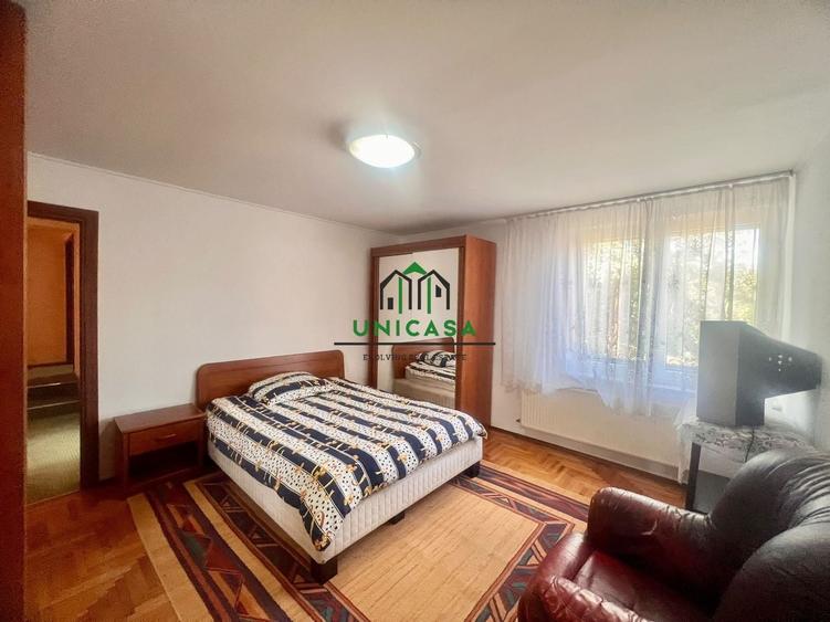 Casă individuală cu 4 camere cu Canalizare în Central