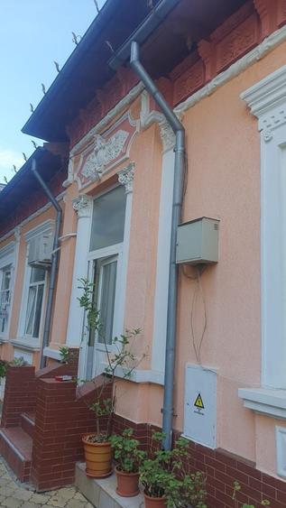 Casă individuală cu 3 camere cu Canalizare în Iancului