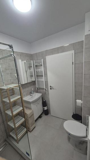 Garsonieră decomandată, mobilată în Central