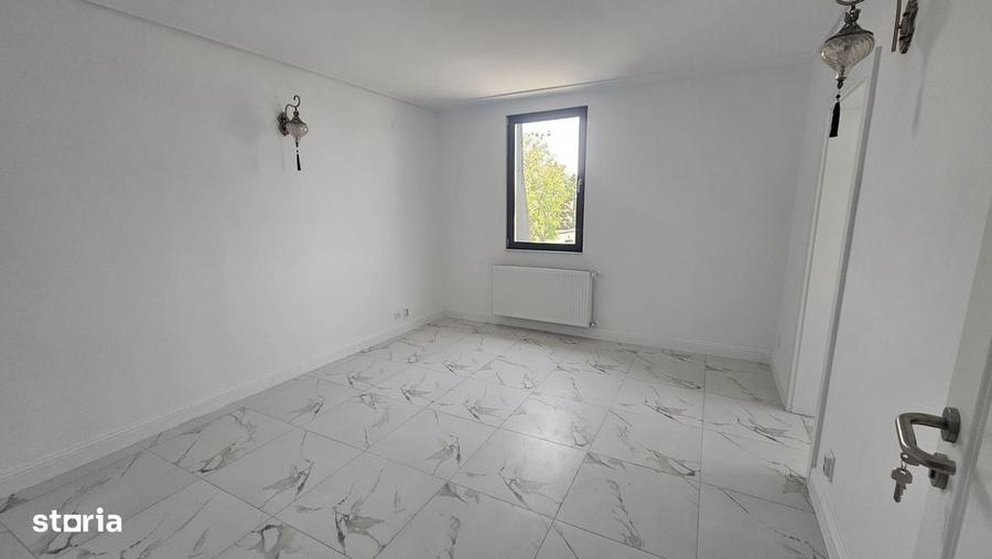 Apartament cu 4 camere în Sărărie