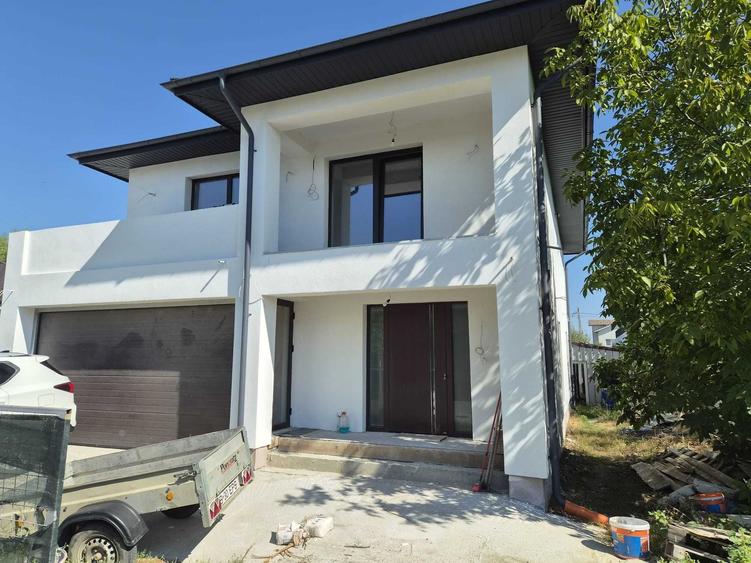Casă cu 4 camere în Berceni