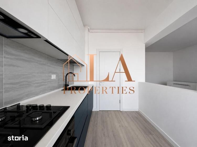 Apartament cu 3 camere decomandat în Titan