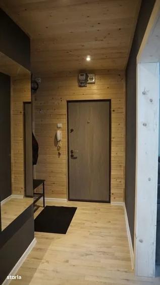 Apartament cu 2 camere semidecomandat, mobilat în 1 Mai