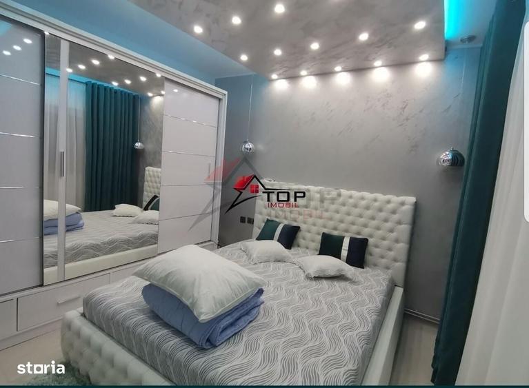 Apartament cu 3 camere decomandat în Nicolina