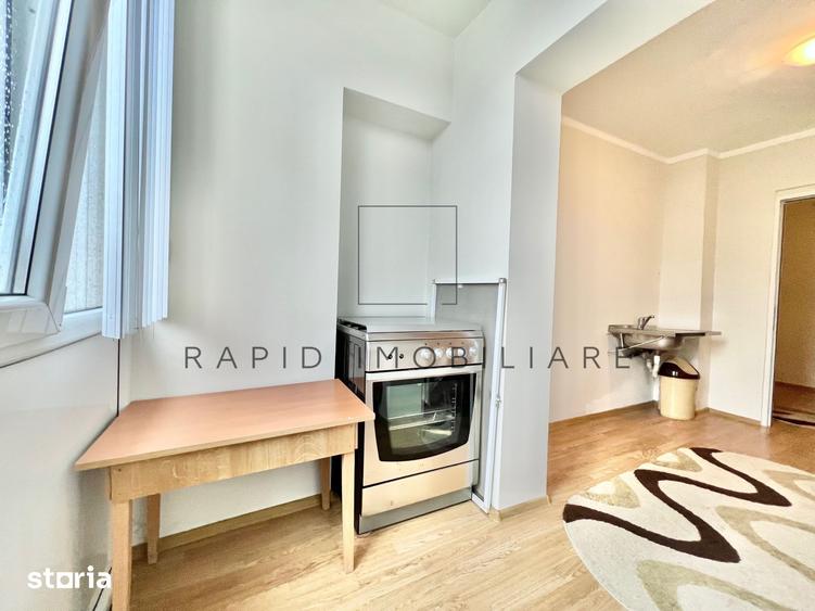 Apartament cu 2 camere decomandat în Micro 21