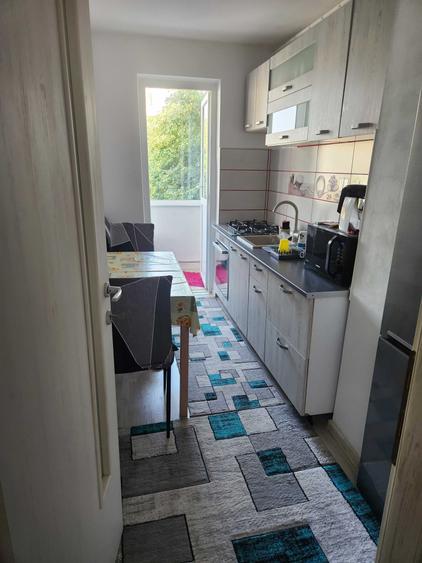Apartament cu 2 camere decomandat în Astra