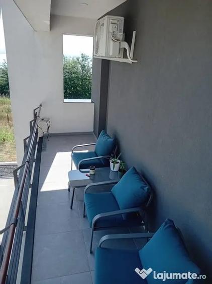 Apartament cu 2 camere semidecomandat în Costi