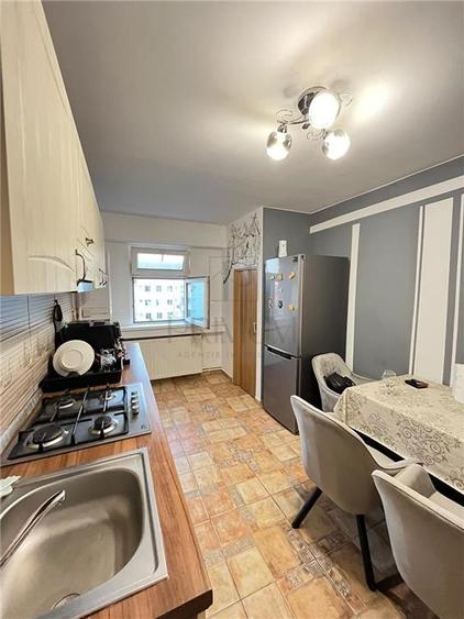 Apartament cu 2 camere decomandat, mobilat în Girocului