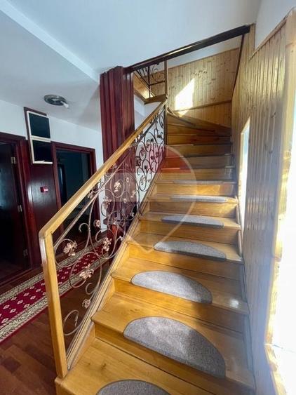 Hotel/Pensiune, de 1,400 mp, în Central