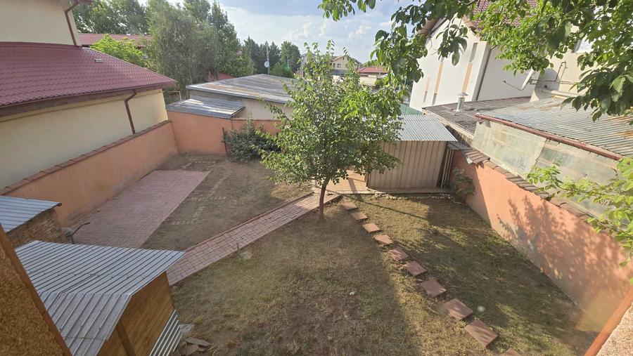 Casă cu 4 camere în Clinceni
