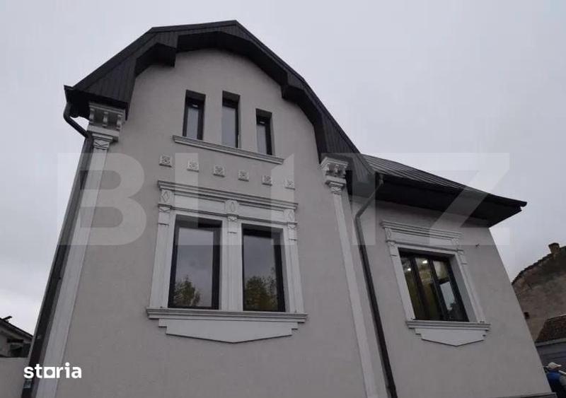 Apartament cu 3 camere în 22 Decembrie 1989