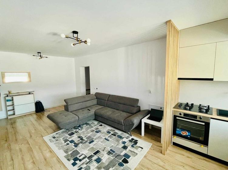 Apartament cu 2 camere decomandat în Rediu