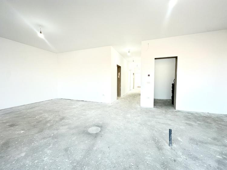 Duplex cu 4 camere cu Canalizare în Dumbrăvița