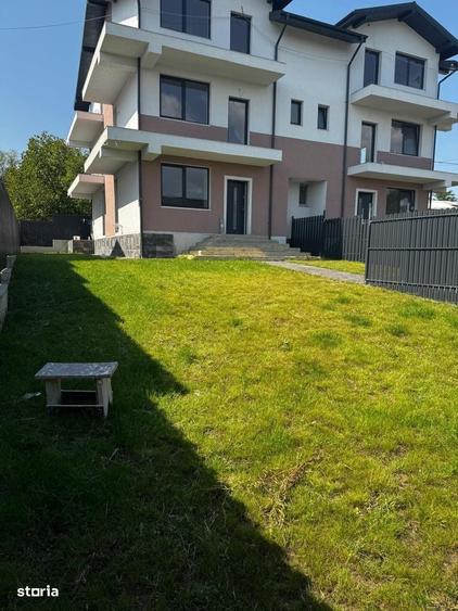 Casă cu 4 camere în Central