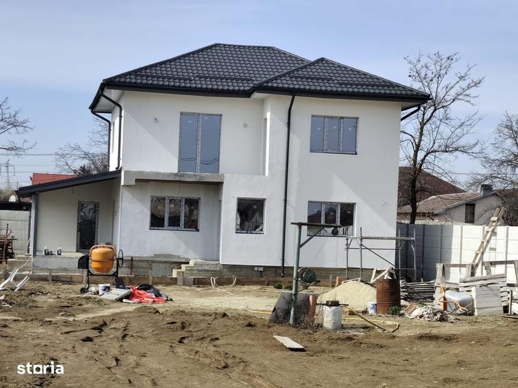 Casă cu 4 camere în Bâcu