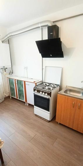 Apartament cu 2 camere decomandat în Exterior Vest