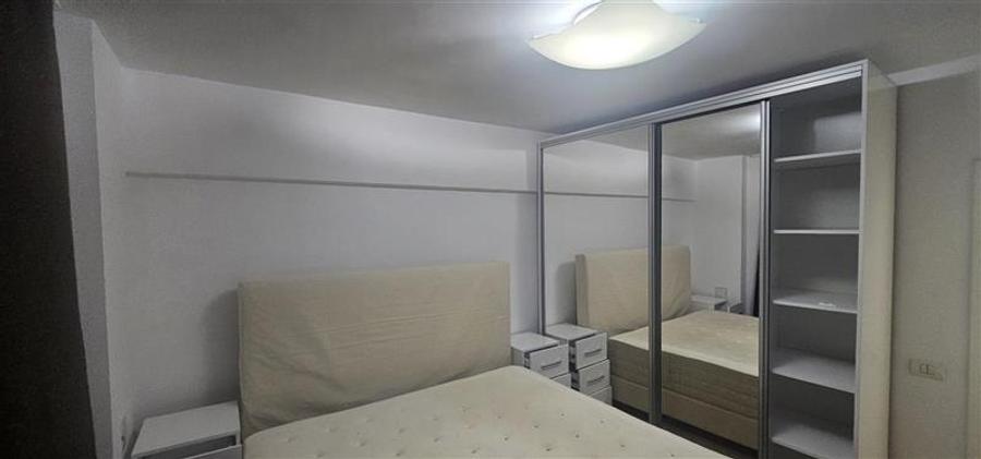 Apartament cu 3 camere decomandat, mobilat în Unirii