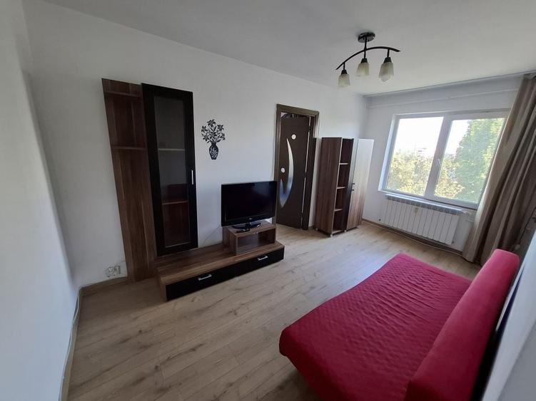 Apartament cu 2 camere semidecomandat în Tomis Nord