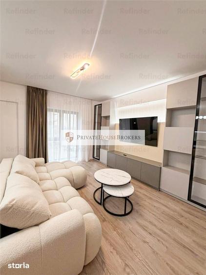 Apartament cu 3 camere semidecomandat în Central