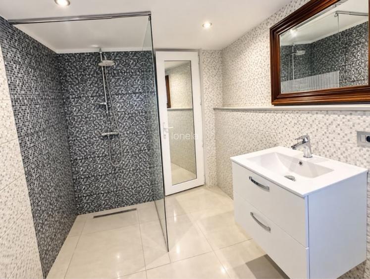 Inchiriez apartament parter in arad . Bulevardul revolutiei