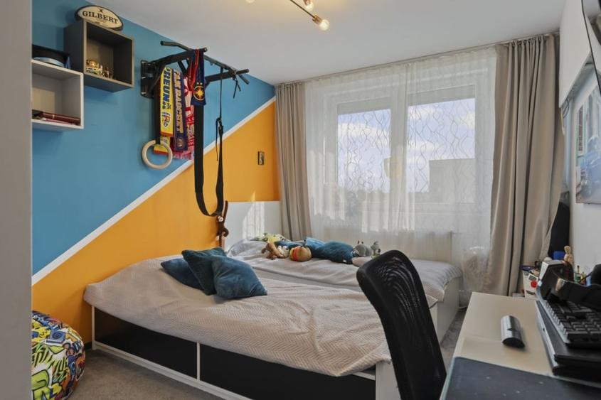 Apartament cu 3 camere decomandat, mobilat în Otopeni
