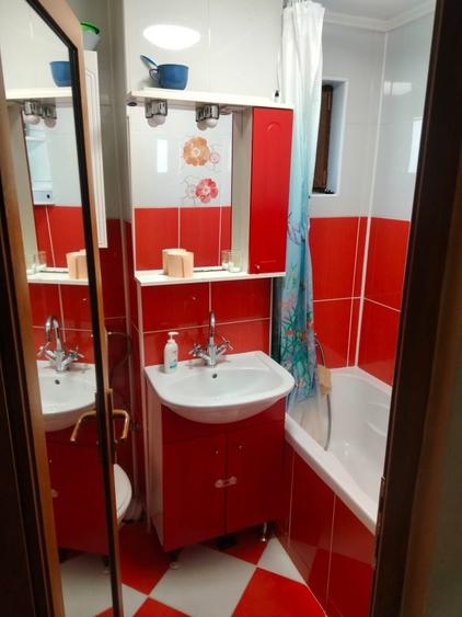 Apartament cu 2 camere decomandat în Obor
