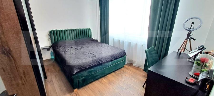 Apartament cu 3 camere semidecomandat, mobilat în Florești