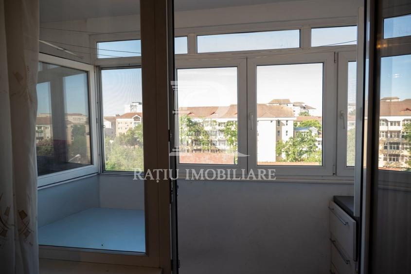 Apartament cu 2 camere decomandat, mobilat în Rogerius