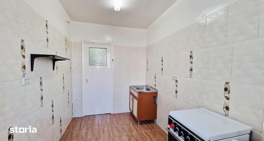 Apartament cu 3 camere decomandat în Floreasca