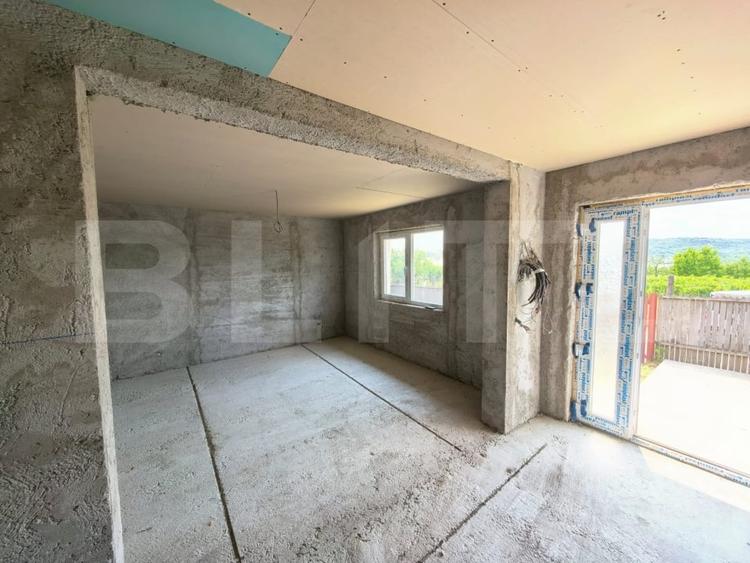 Casă individuală cu 3 camere cu Canalizare în Erbiceni