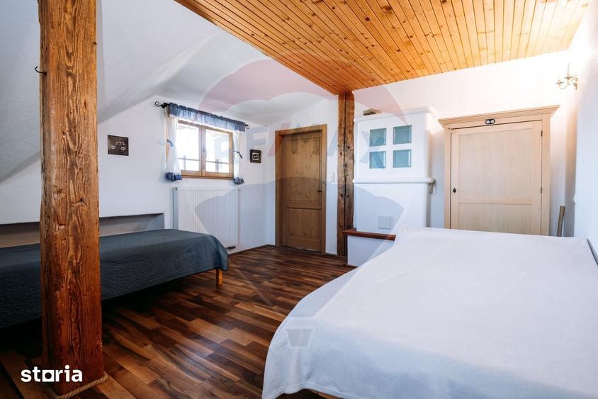 Casă cu 5 camere cu Teren 550 Mp în Ciurila