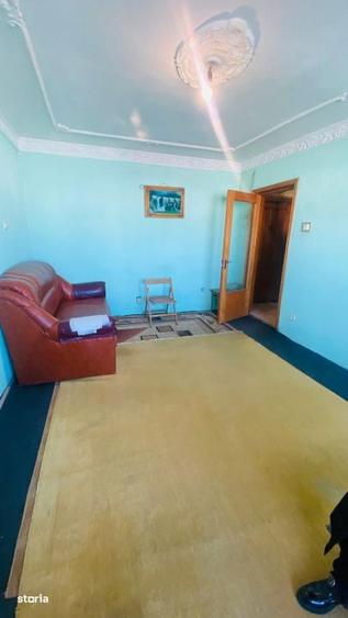 Apartament cu 3 camere decomandat în Dacia