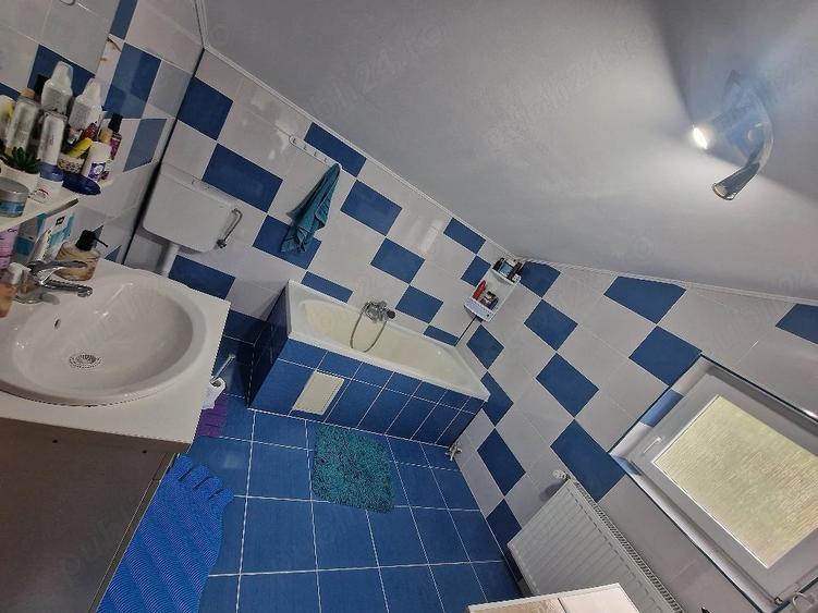 Casă cu 5 camere cu Teren 300 Mp în Exterior Vest