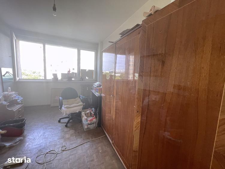 Apartament cu 3 camere decomandat în Decebal