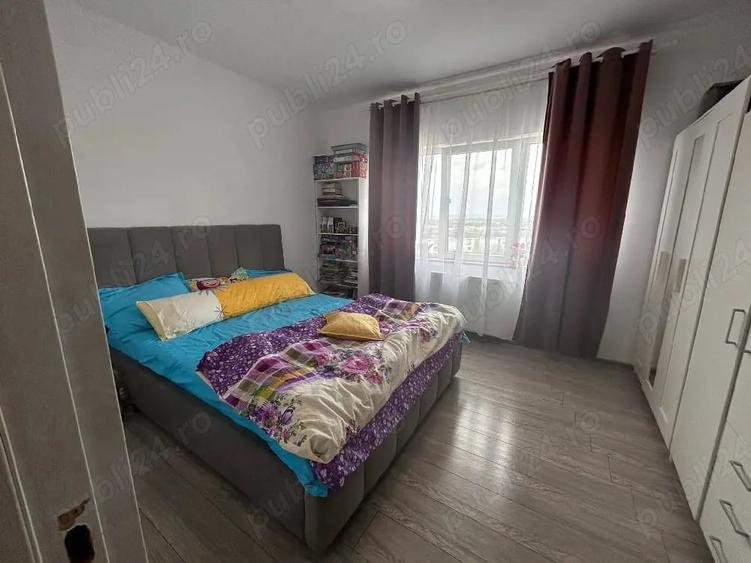 Apartament cu 3 camere semidecomandat în Jucu