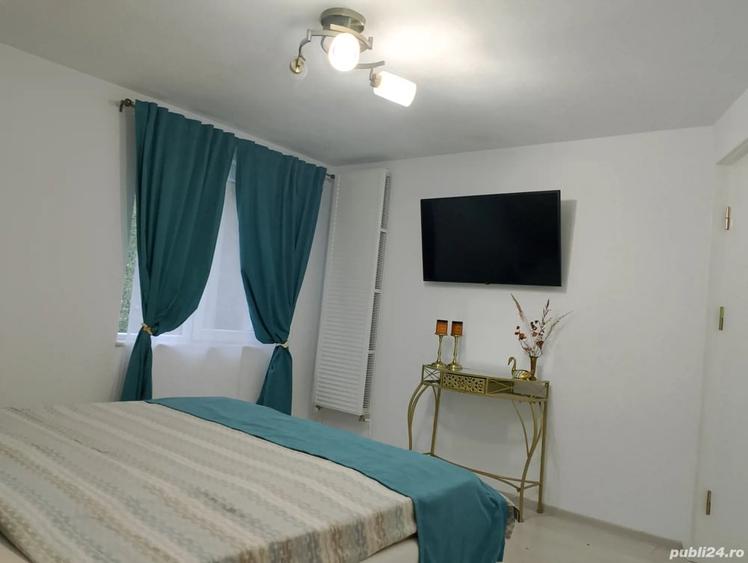 Casă cu 4 camere cu Teren 327 Mp în Central