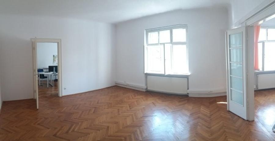 Birou, de 220 mp, în Ultracentral