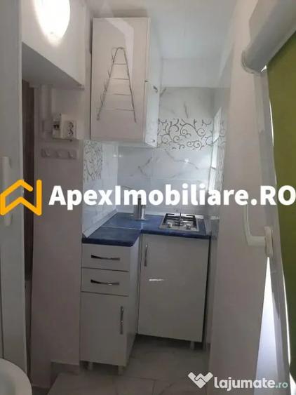 Garsonieră decomandată, mobilată în Colentina
