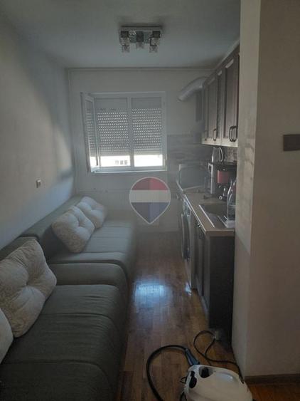 Apartament cu 2 camere semidecomandat, mobilat în Titan