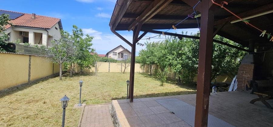 Casă individuală cu 3 camere cu Canalizare în Sud-Est