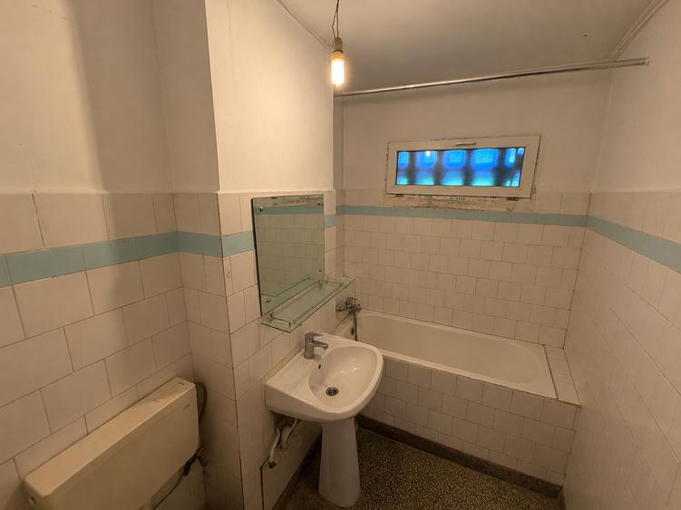 Apartament 3 camere decomandat de vânzare – lângă Mall Grand Arena, Sector 4 - 12
