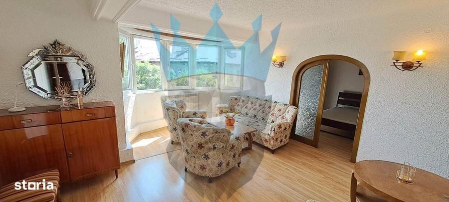 Apartament cu 3 camere în P-ța Romană