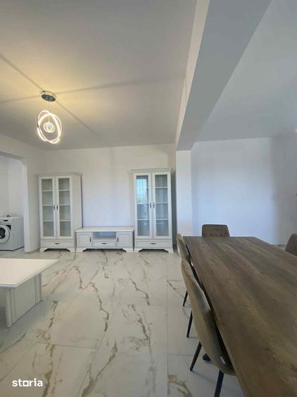 Apartament cu 3 camere semidecomandat în Carpați 2