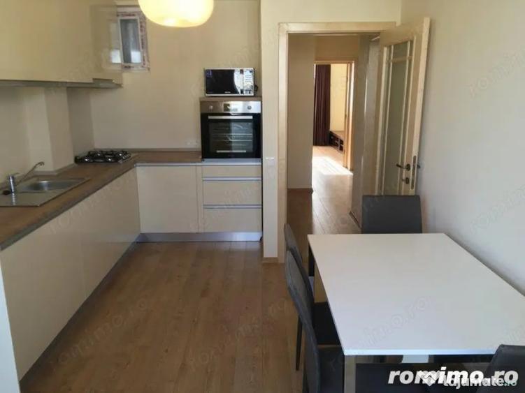 Apartament cu 2 camere decomandat în Medicină