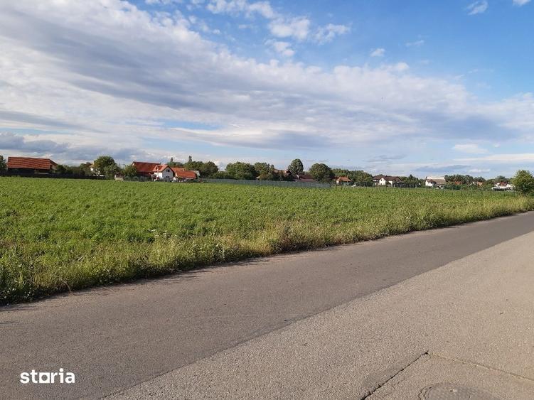 Teren de 2325 mp, în Central