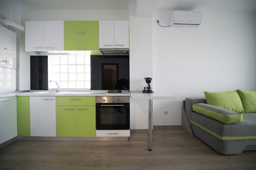 Apartament cu 2 camere decomandat, mobilat în Mamaia-Sat