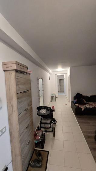 Apartament cu 3 camere decomandat în Păcii