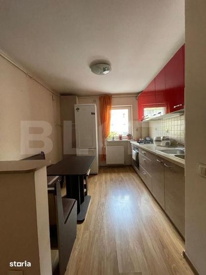 Apartament cu 2 camere, decomandat, loc de parcare Zona Tractorul, - 1