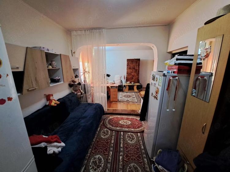Casă cu 3 camere cu Teren 1115 Mp în Poarta Albă