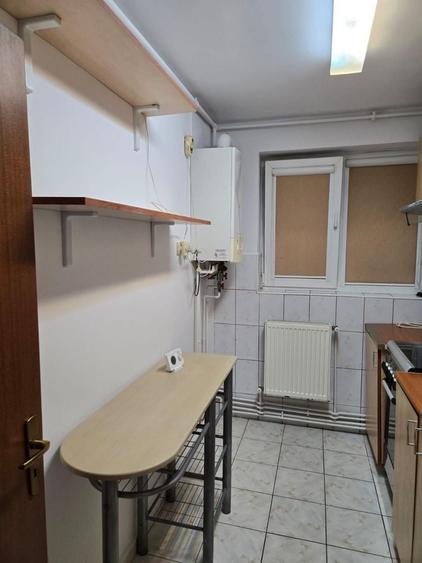 Apartament cu 2 camere decomandat în Exterior Vest